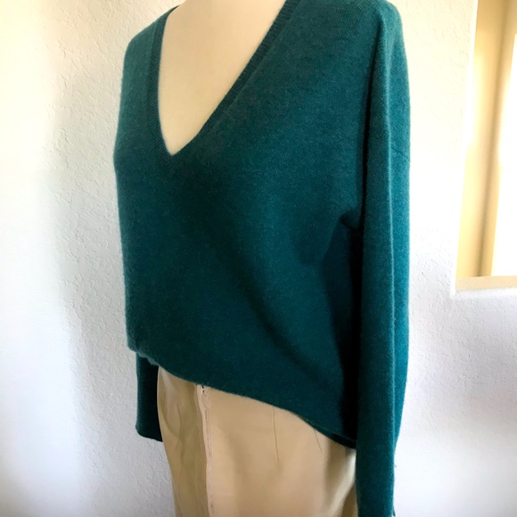 Cashmere sweater - Picture 2 of 6